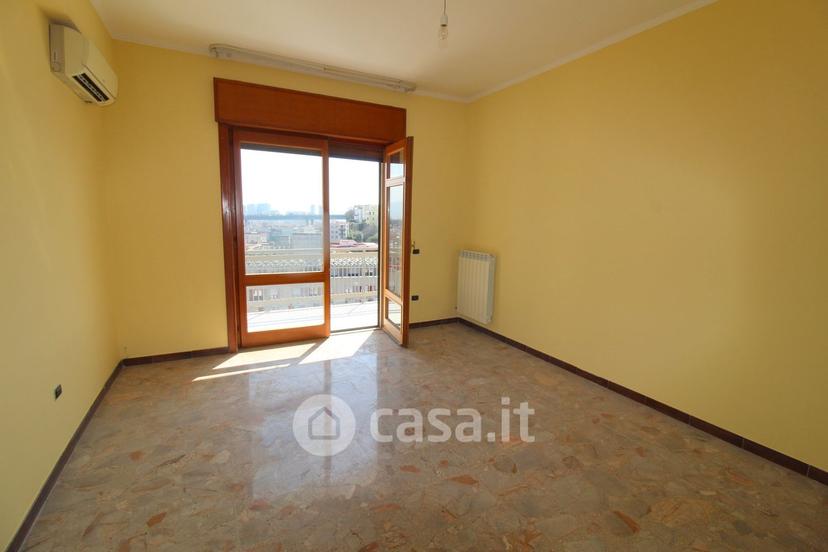 Trilocale in Via Ponti Rossi 188 — foto 4 di 19