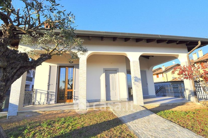 Villa in Via Sandro Pertini 5 — foto 32 di 32
