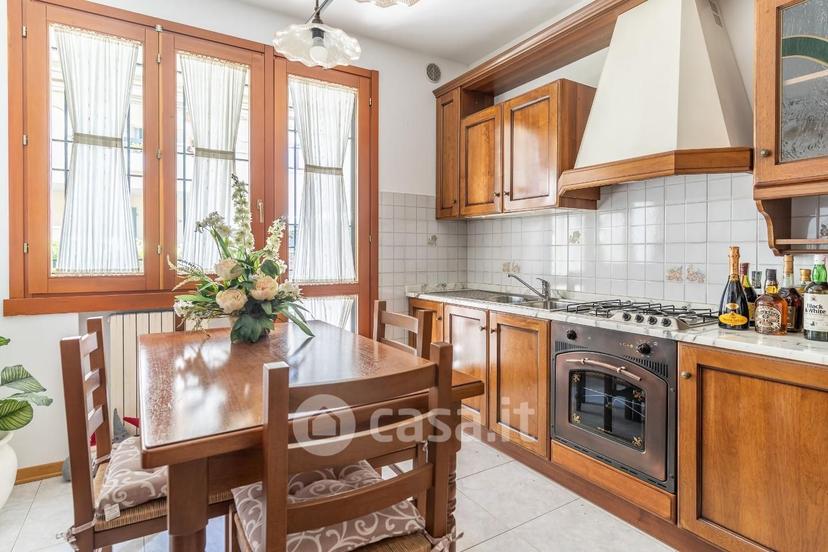 Appartamento in Via Jacopo della Quercia 50053 — foto 7 di 35