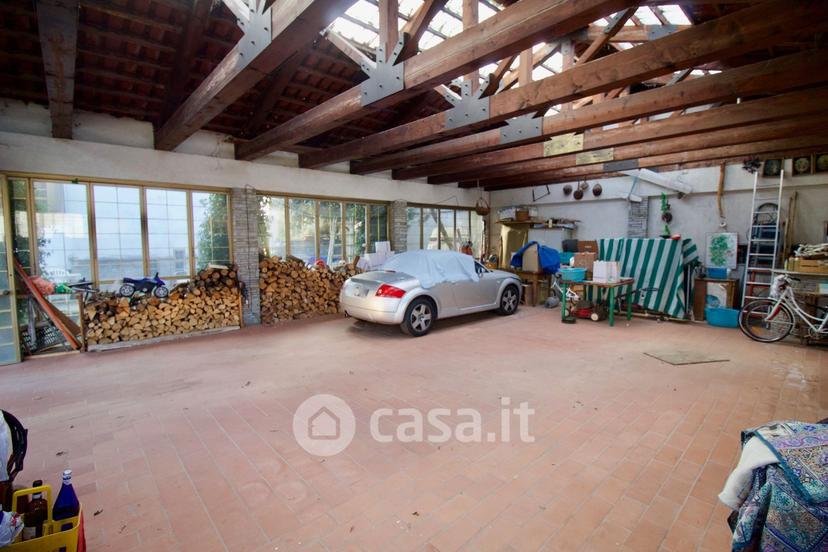 Villa in Via Giuseppe Parini 5 — foto 26 di 86