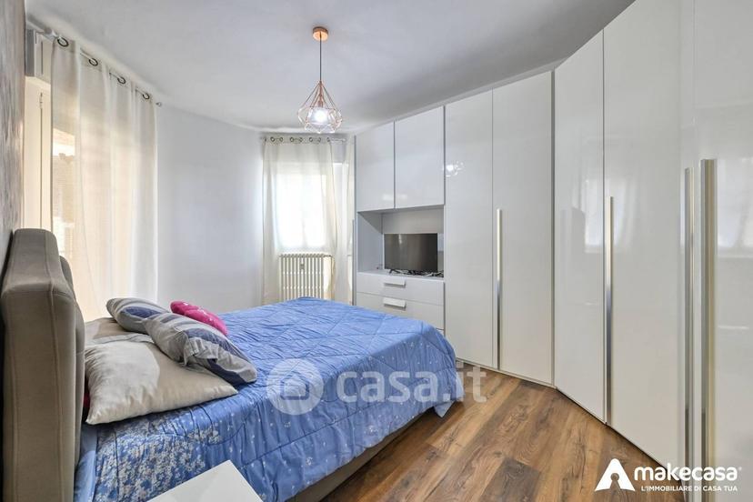 Trilocale in Via F. Cordoni 6 — foto 13 di 24
