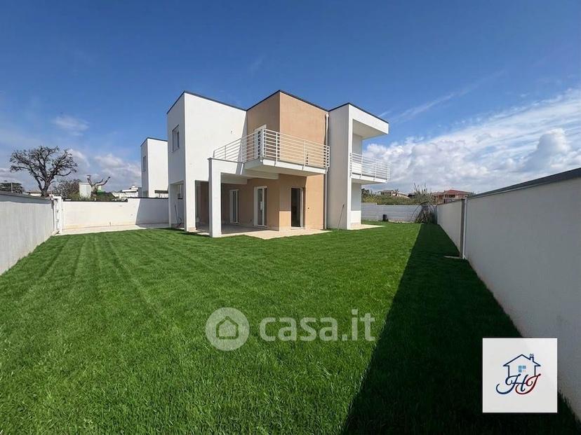 Villa in Via Maria Grazia — foto 27 di 36