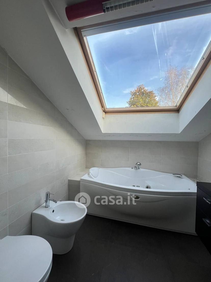 Appartamento in Strada dei Tadini 71 — foto 37 di 75