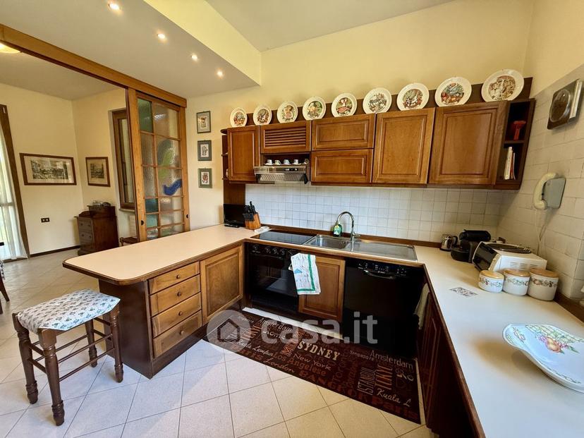 Villa in Via A. Mantegna — foto 31 di 47