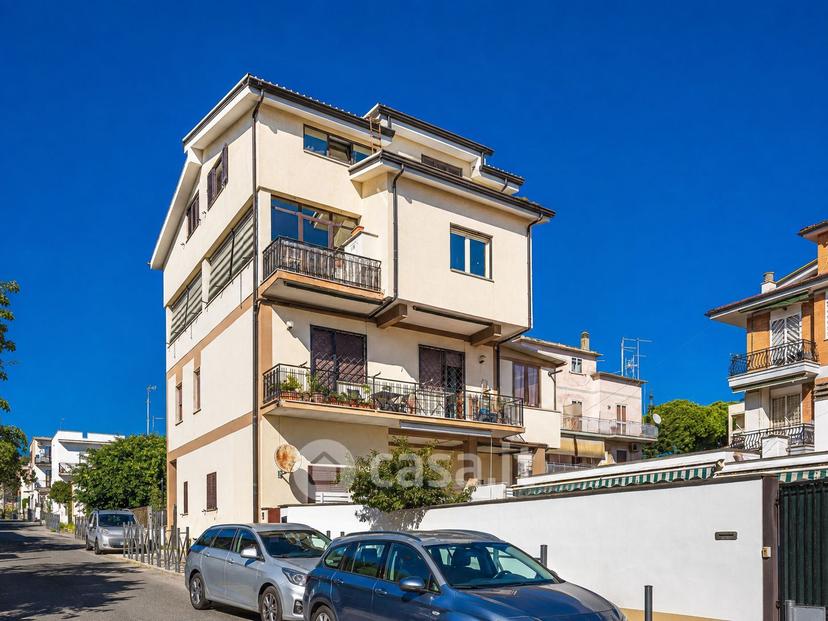 Trilocale in Via Ortigara 10 — foto 20 di 27