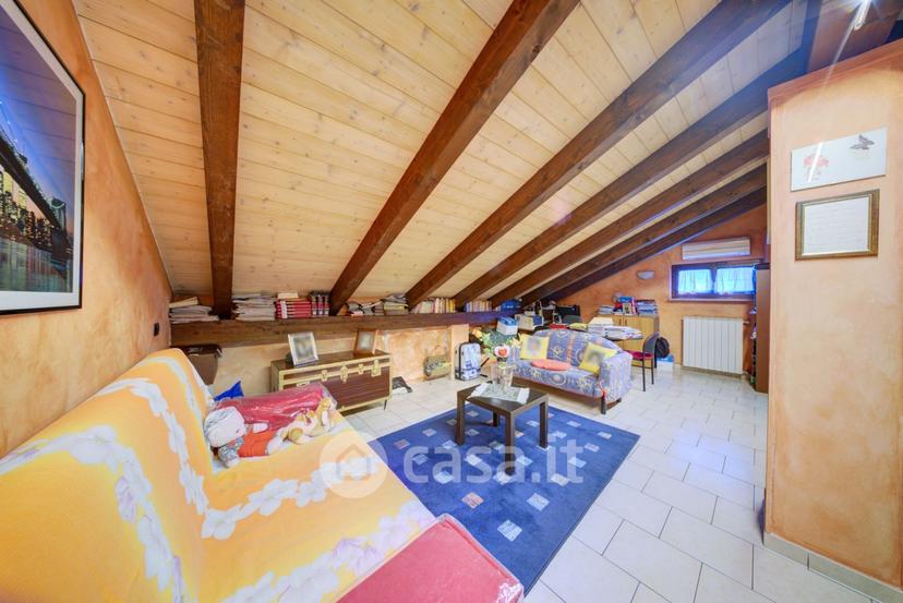 Villa in Via Monasterolo 20 — foto 3 di 53