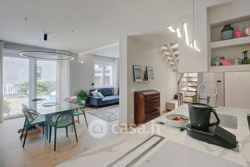 Villa in Via Massimo d'Azeglio 9 — foto 38 di 41
