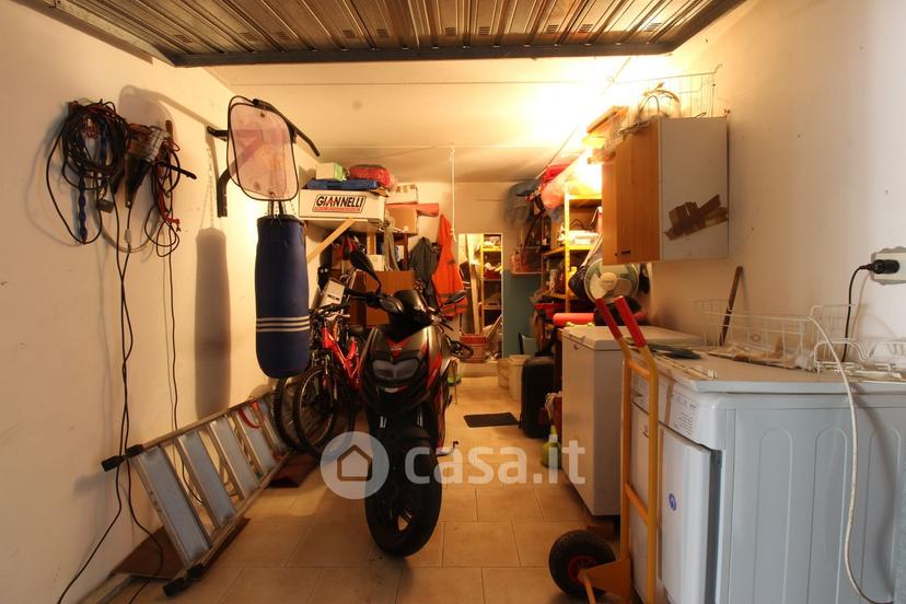 Trilocale in Via Livornese — foto 35 di 39