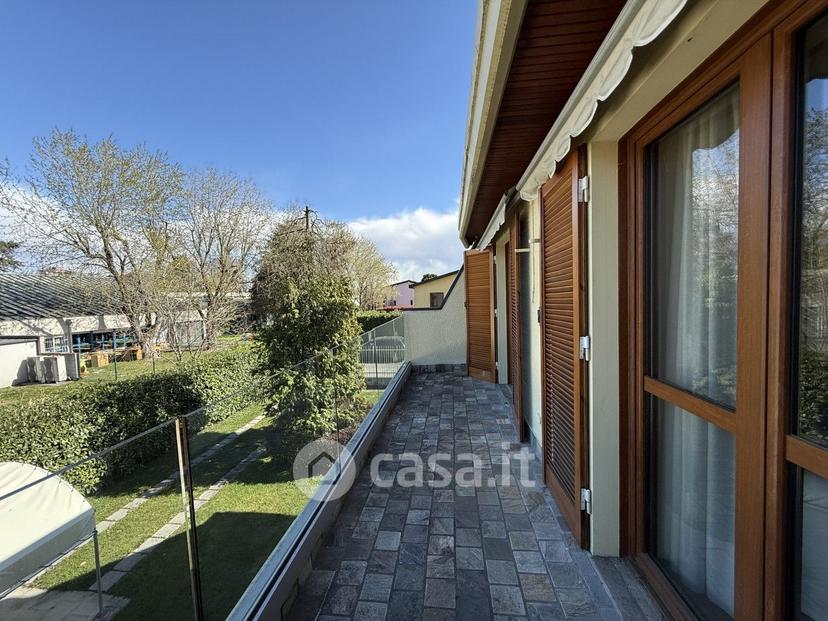 Villa in Via A. Mantegna — foto 17 di 47