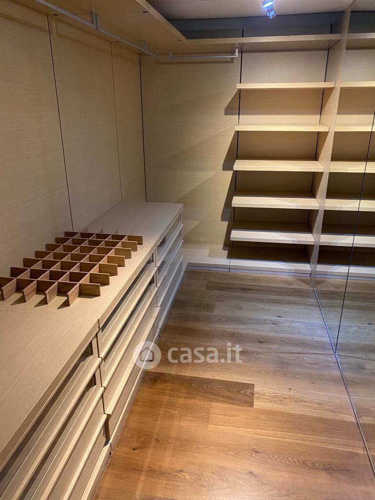 Villa in Via Alessandro Manzoni — foto 8 di 54
