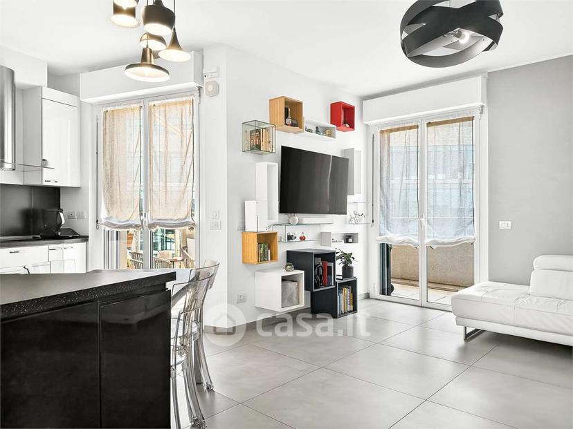 Trilocale in Via Giacomo Manzú 2 — foto 8 di 32