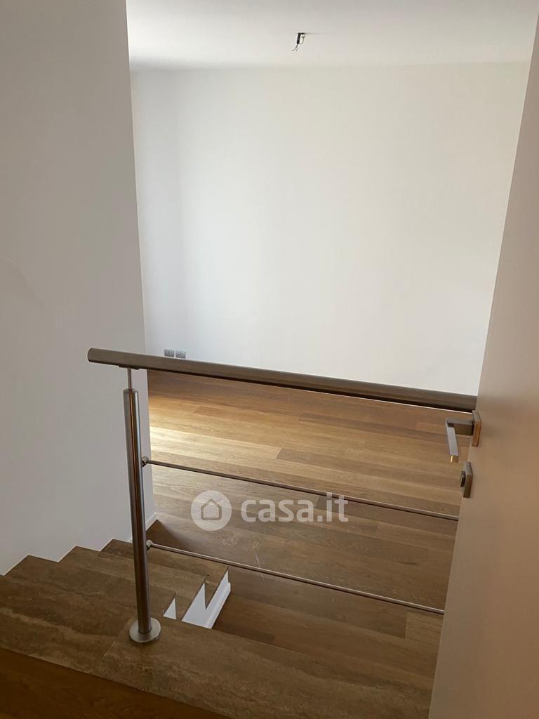 Villa in Via Alessandro Manzoni — foto 24 di 54