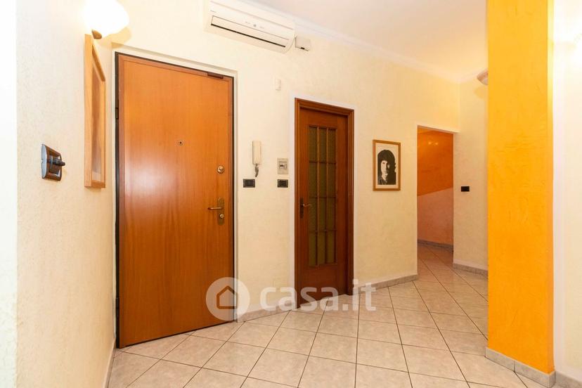 Trilocale in Via Giovanni Francesco Napione — foto 30 di 30
