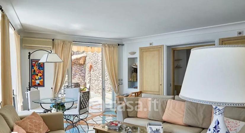 Appartamento in Via Marina Piccola — foto 2 di 18