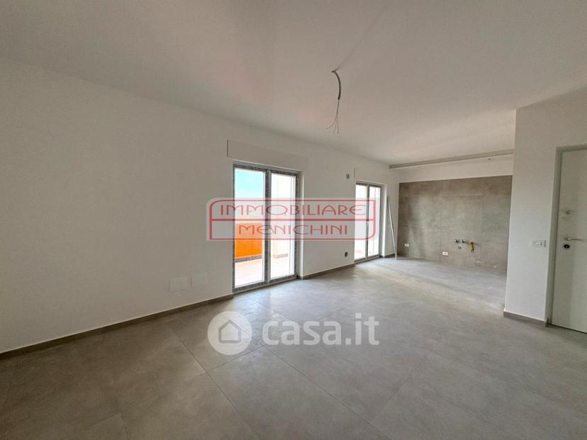 Trilocale in Via Camillo Benso Cavour — foto 28 di 126