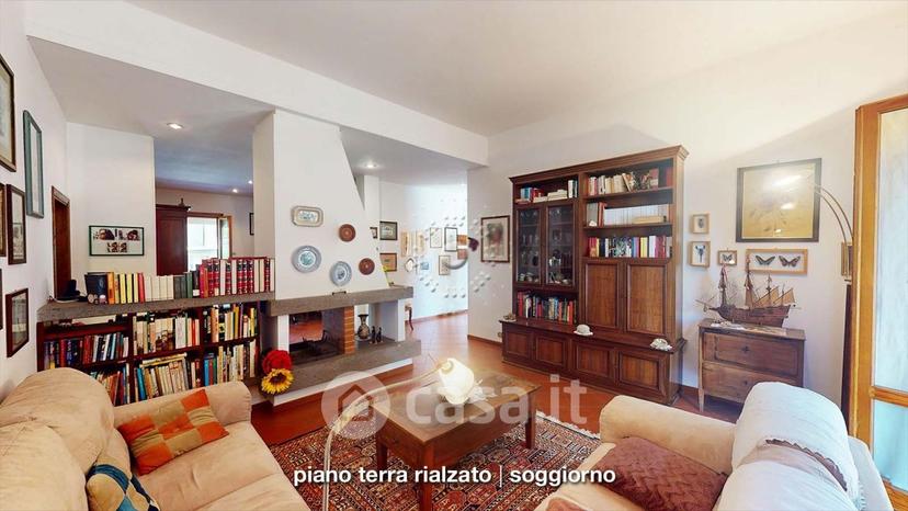 Villa in Via Arno 10 — foto 61 di 64