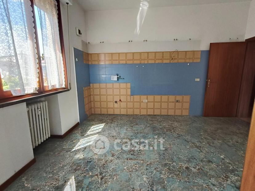 Quadrilocale in Piazza A. Toscanini 50053 — foto 36 di 36