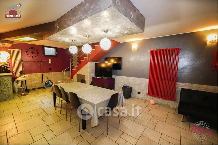 Villa in Via Bergamo 35 — foto 6 di 27