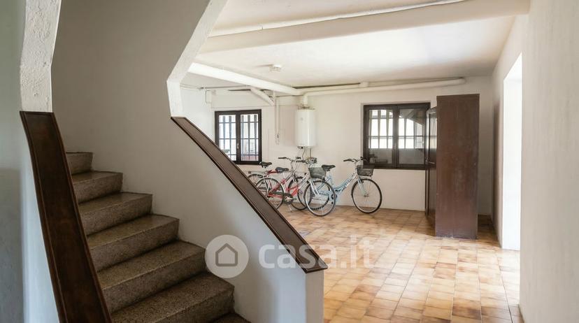 Villa in Via Edmondo de Amicis 7 — foto 29 di 43