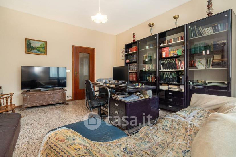 Quadrilocale in Via Stupinigi 4 — foto 12 di 44