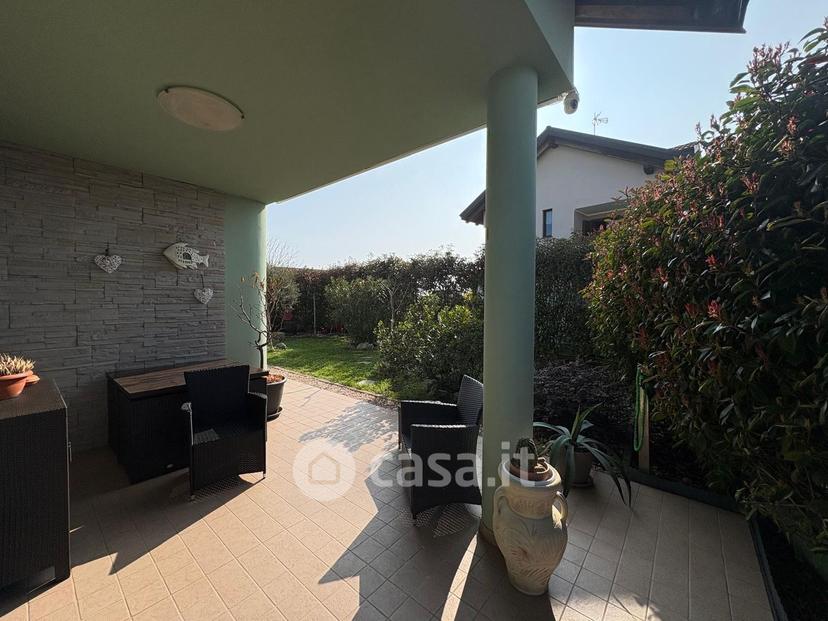 Villa in Viale Europa — foto 22 di 64