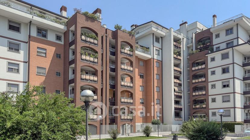 Trilocale in Via Caboto 4 — foto 19 di 67