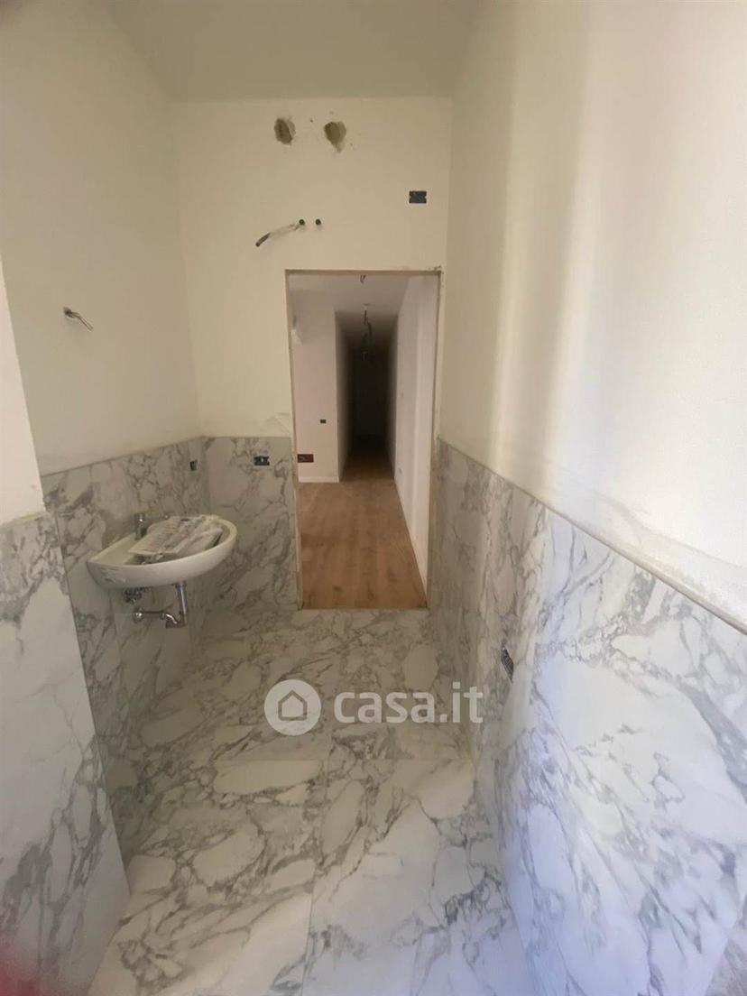 Bilocale in Via Giovanni Boccaccio — foto 16 di 22