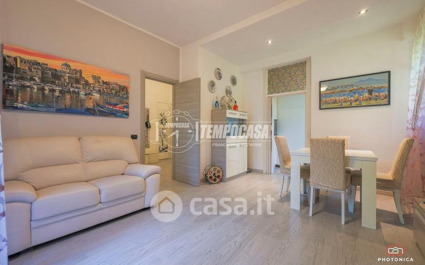 Trilocale in Via Cà Bassa — foto 2 di 34