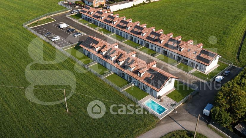 Villa in Via Cristoforo Colombo 59 — foto 35 di 39