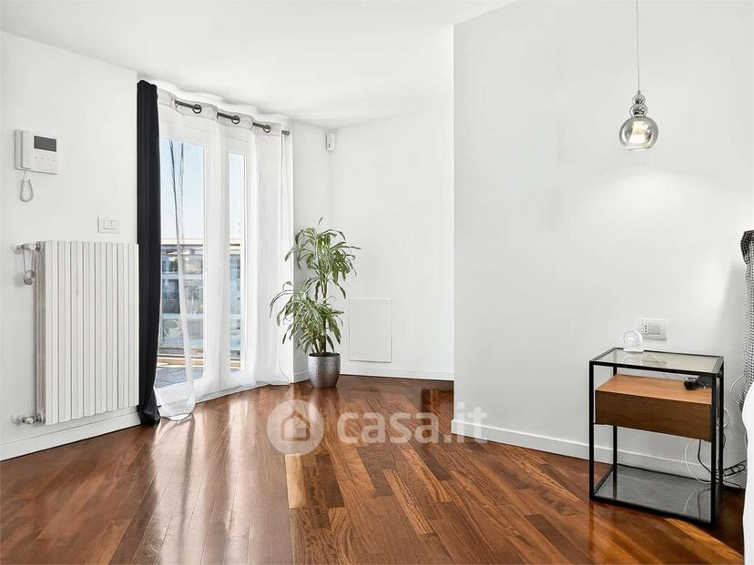 Trilocale in Via Giacomo Manzú 2 — foto 5 di 32