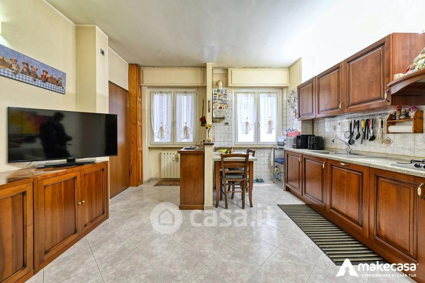 Trilocale in Via dei Platani 25 — foto 16 di 21