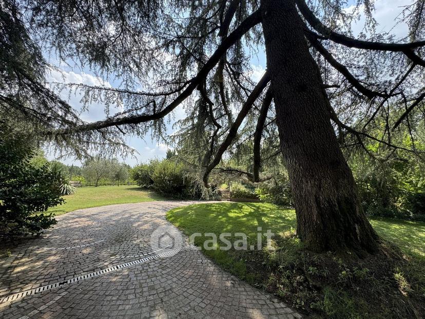 Appartamento in Via Montebello — foto 17 di 44