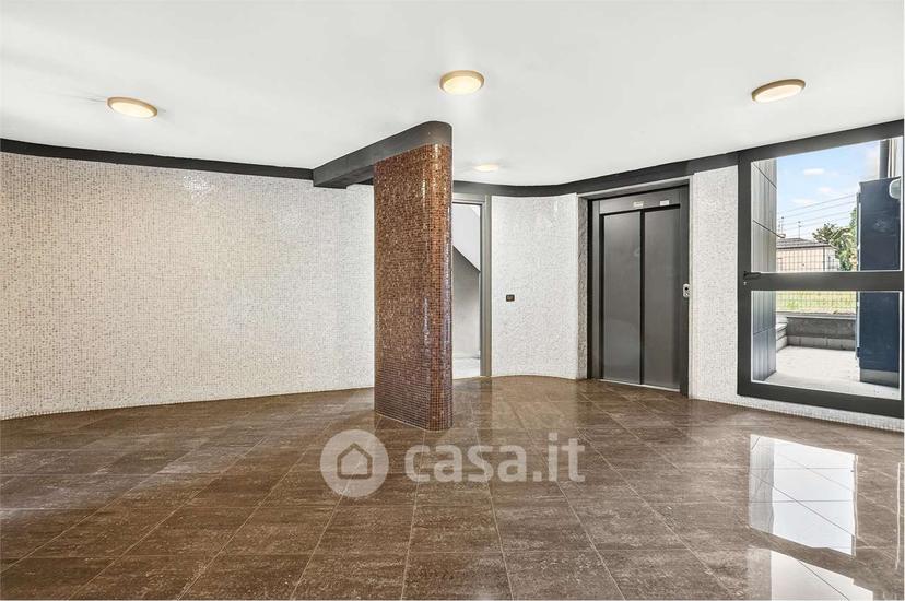 Trilocale in Via Palmanova 12 — foto 29 di 29
