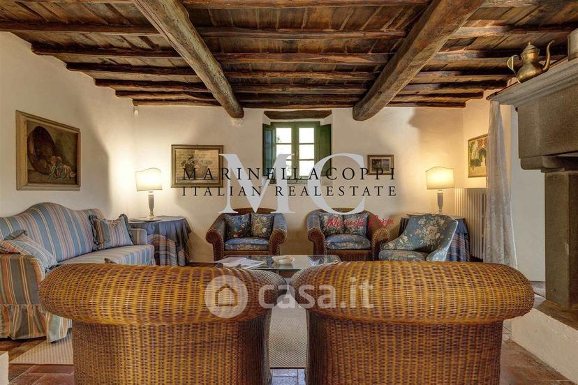 Villa in Piazza Giacomo Matteotti — foto 6 di 48
