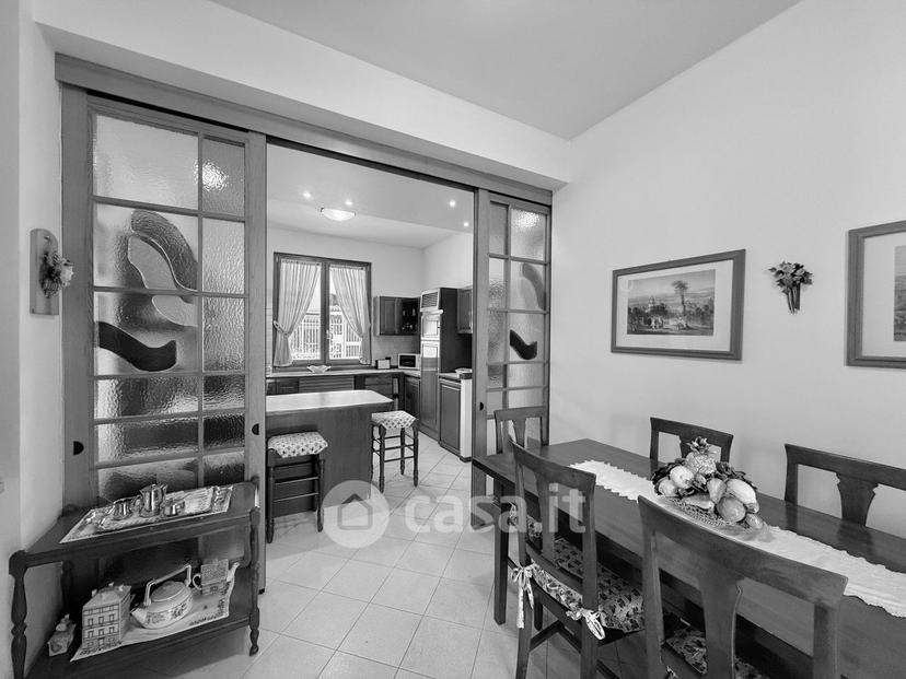 Villa in Via A. Mantegna — foto 39 di 47
