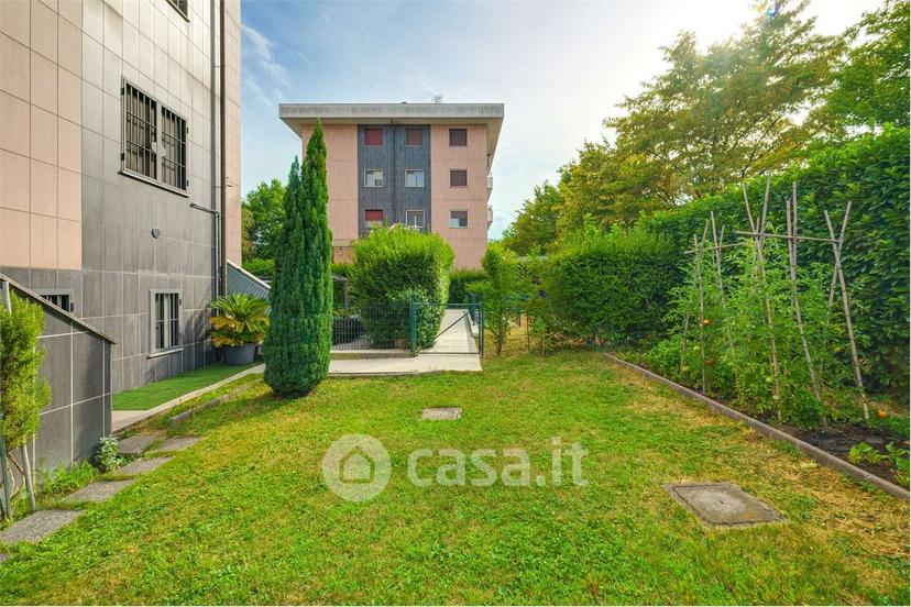 Trilocale in Via Palmanova 12 — foto 9 di 29