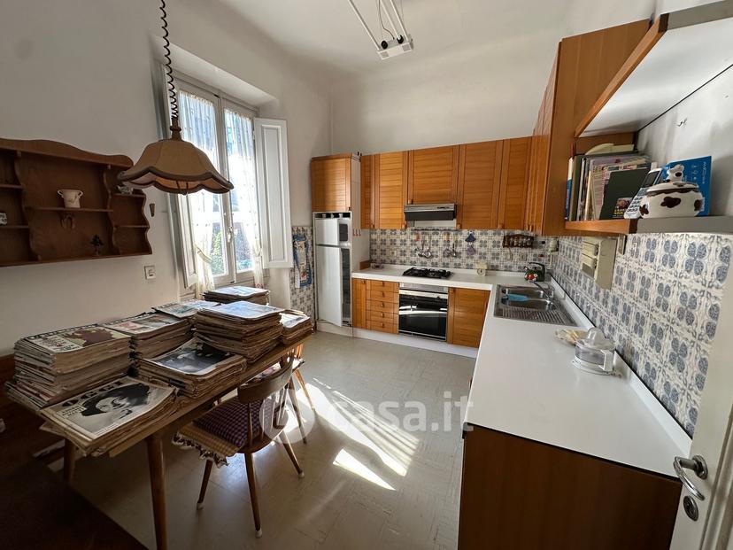 Villa in Viale della Libertà — foto 6 di 39