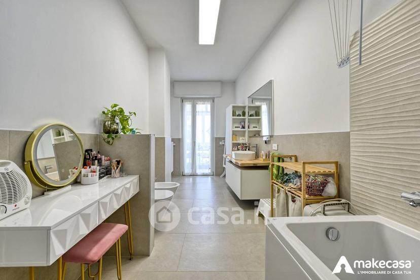 Quadrilocale in Via delle Rose 5 — foto 11 di 31