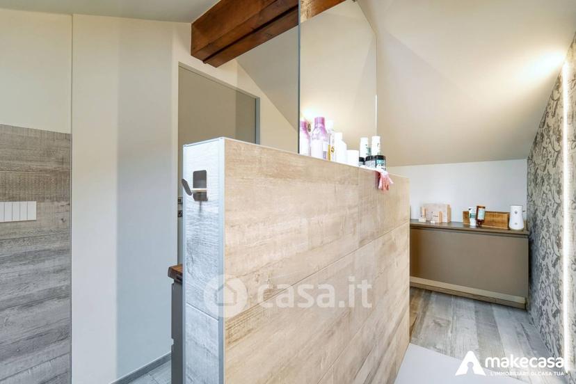Villa in Via Giuseppina Biggiogero 1 — foto 11 di 33