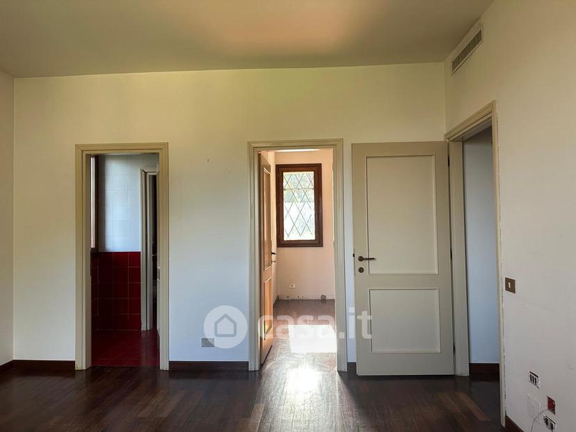 Villa in Via Martiri di Pizzocalvo — foto 23 di 28