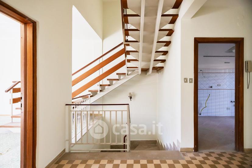 Villa in Via delle Margherite 3 — foto 11 di 27