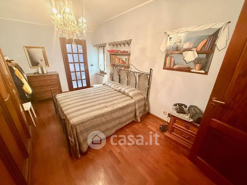 Villa in Via Giuseppe Parini 5 — foto 25 di 86