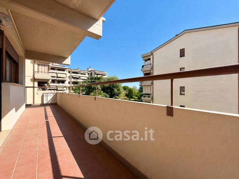Trilocale in Via Piero Calamandrei — foto 10 di 14