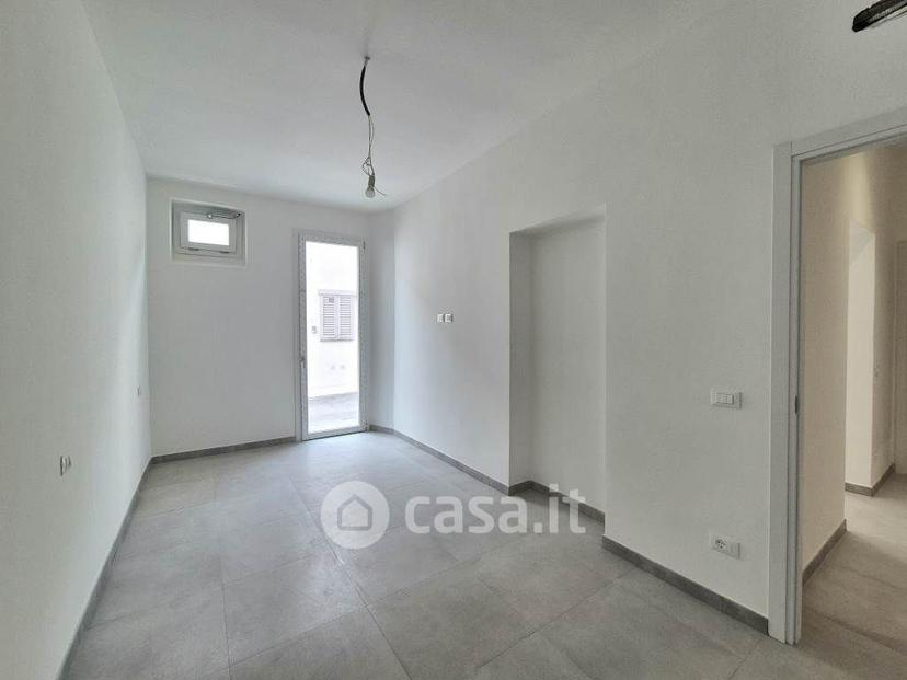 Trilocale in Via A. Gramsci 541 — foto 20 di 46