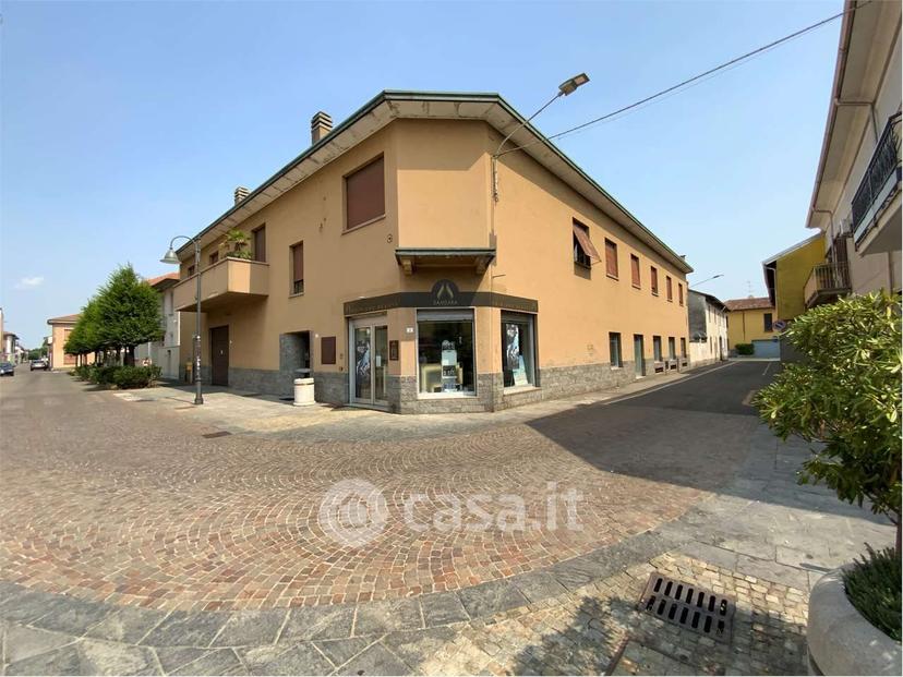 Appartamento in Via C. Cantù 4 — foto 12 di 24