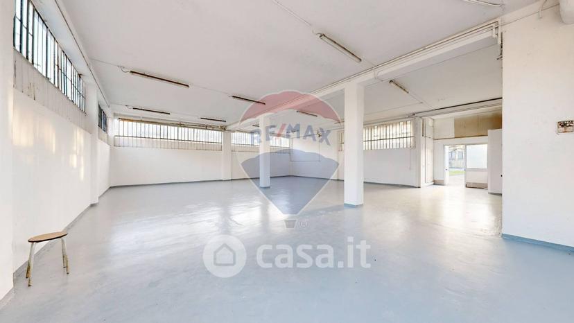 Villa in Via Muoni 15 — foto 12 di 44