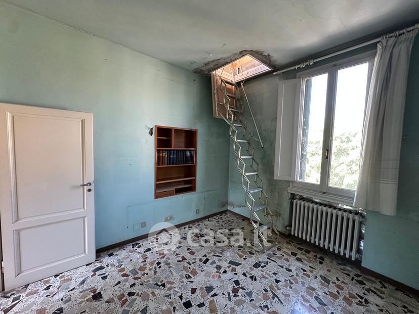 Villa in Viale della Libertà — foto 3 di 39