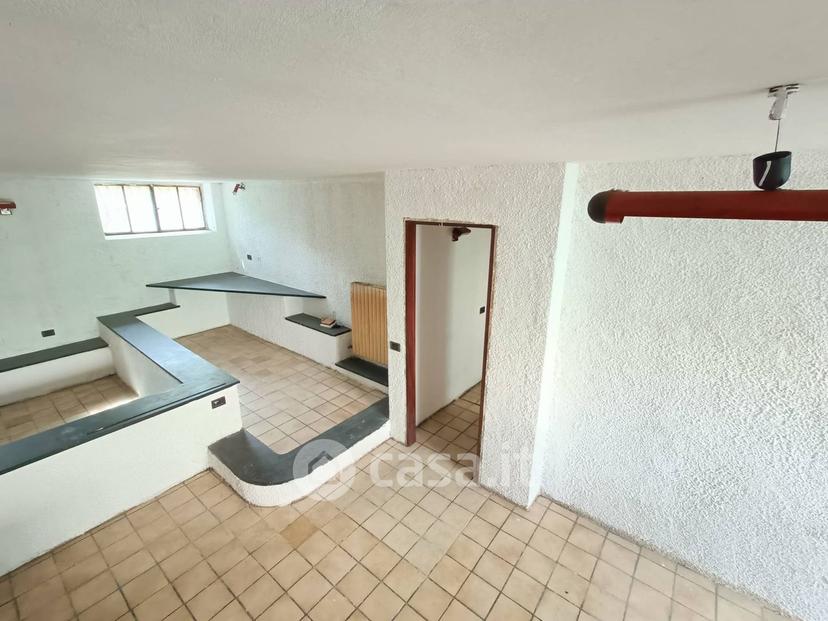 Quadrilocale in Via Cesare Battisti 18 — foto 10 di 37
