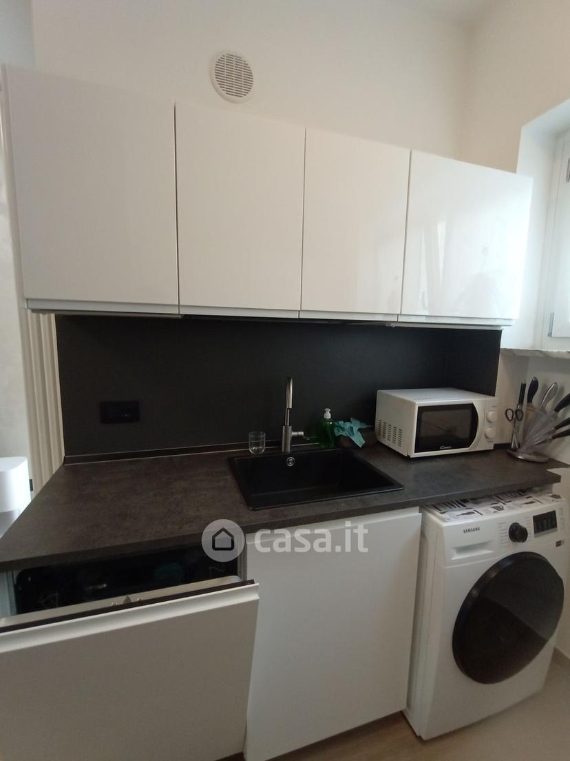 Trilocale in Via Barletta 98 — foto 13 di 74