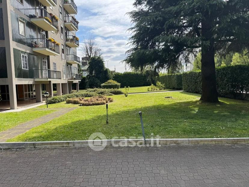 Quadrilocale in Via Oreste Salomone 21